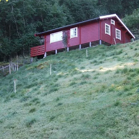 Hustadnes Fjordhytter