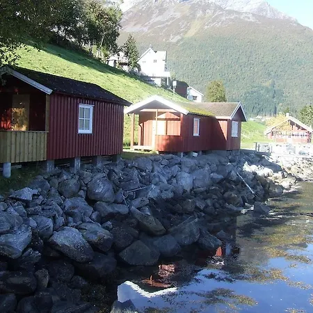 Hustadnes Fjordhytter Orsta