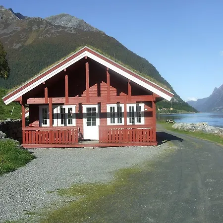 Hustadnes Fjordhytter