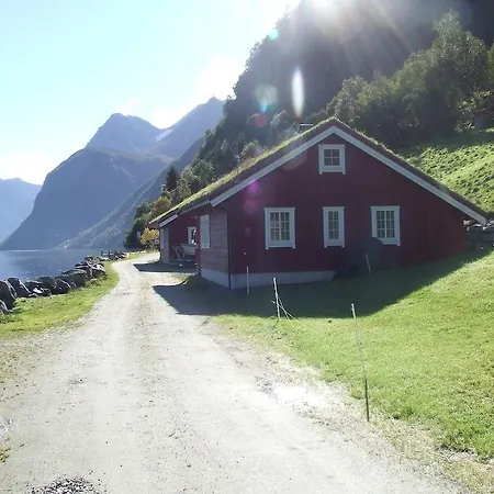 Hustadnes Fjordhytter Orsta